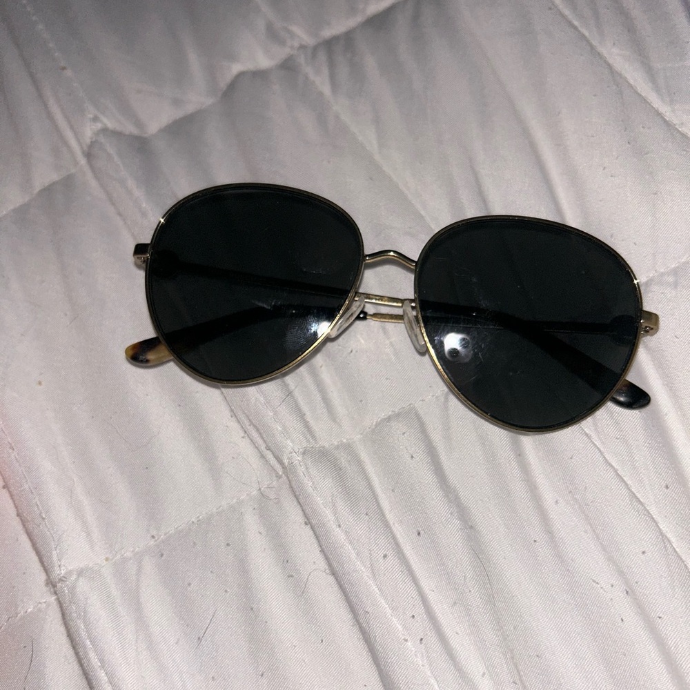 Tory Burch Black and Gold Sunglasses